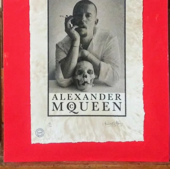 アート・デザイン・音楽 Alexander McQueen Evolution 最新作売れ筋が満載 Alexander McQueen: Evolution
